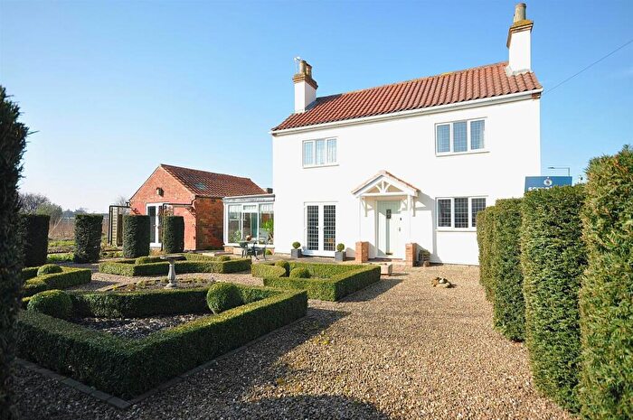 5 Bedroom Detached House For Sale In Main Street, Hatfield Woodhouse, Doncaster, DN7