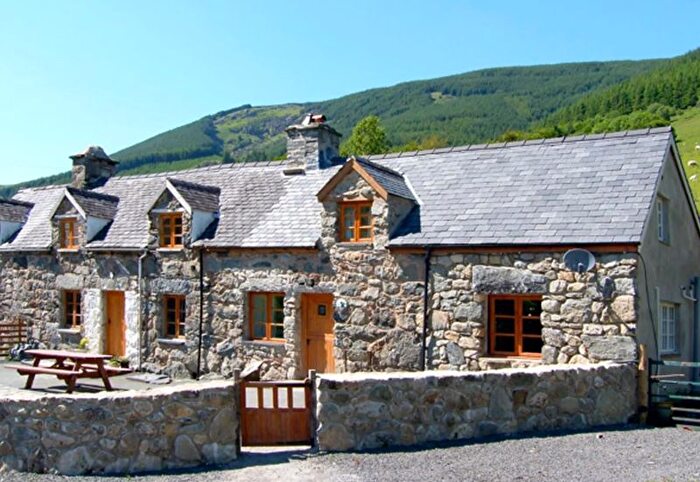 4 Bedroom Property To Rent In Lawnt Y Plas, Dinas Mawddwy, Machynlleth, SY20