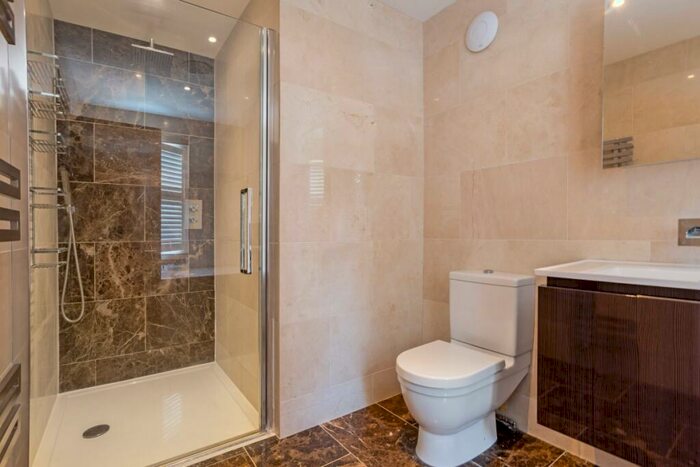 4 Bedroom Semi-Detached House To Rent In Cromwell Gardens Marlow, SL7