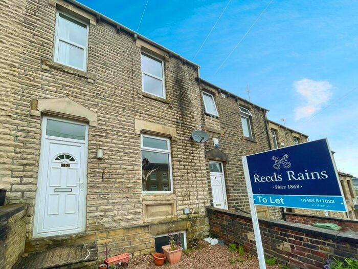 3 Bedroom Terraced House To Rent In Malvern Road, Huddersfield, West Yorkshire, HD4