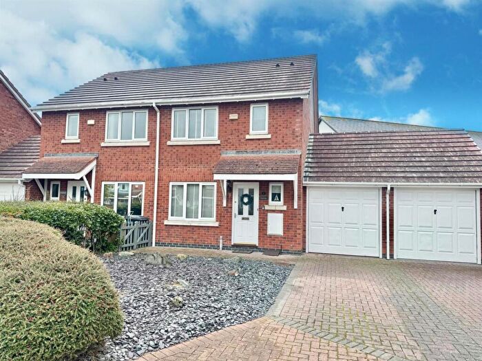 3 Bedroom House For Sale In Gwynt Y Mor, Conwy, LL32