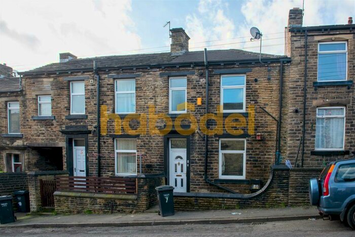1 Bedroom Terraced House To Rent In Camm Street, Brighouse, HD6