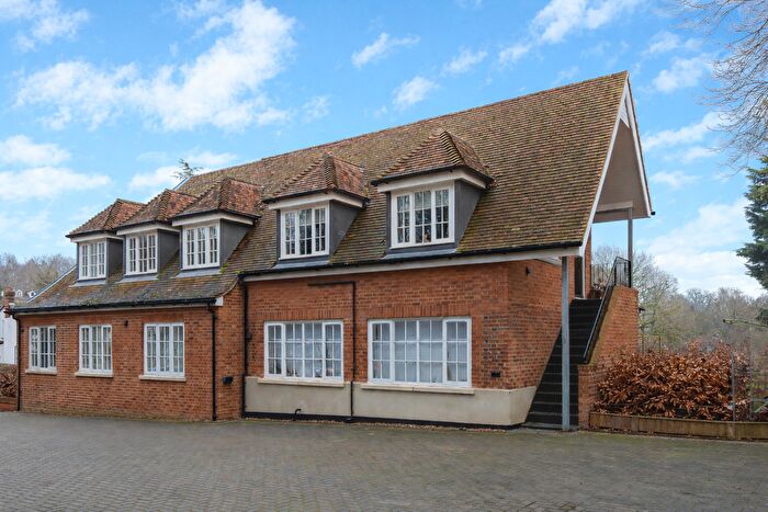 1 Bedroom Flat For Sale In Beecholme, Codicote Road, Welwyn, Hertfordshire, AL6