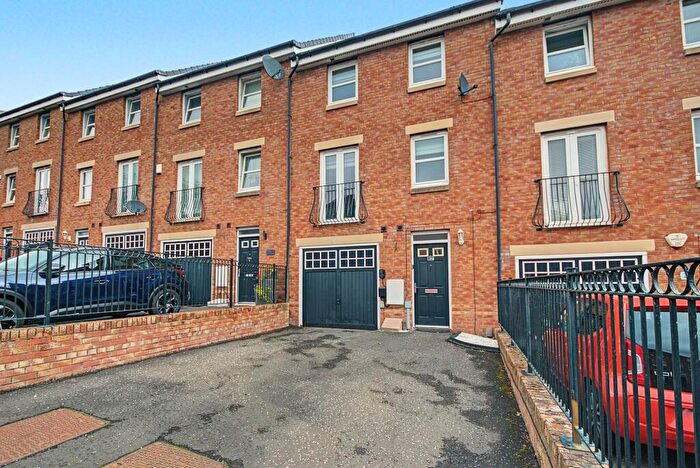 4 Bedroom Terraced House For Sale In De Walden Drive, Kilmarnock, KA3
