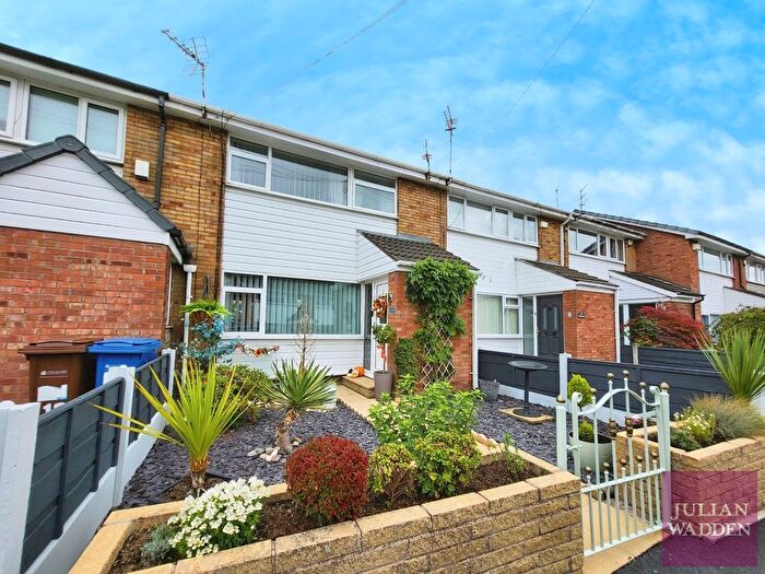 3 Bedroom Terraced House For Sale In Lune Way, Reddish, Stockport, SK5