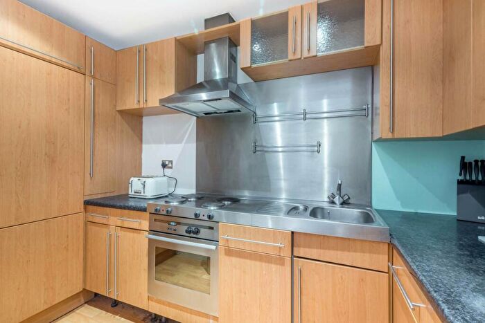 2 Bedroom Flat To Rent In Dingley Road, City, London, EC1V