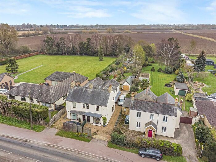 4 Bedroom Semi-Detached House For Sale In Ely Road, Waterbeach, Cambridge, CB25