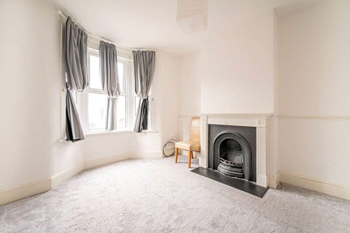 4 Bedroom Terraced House To Rent In Belgrave Road, Walthamstow, London, E17