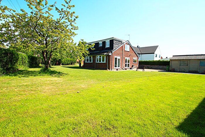 4 Bedroom Bungalow For Sale In Livingstone Avenue, Long Lawford, Rugby, CV23