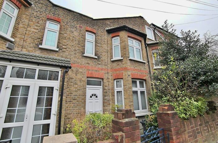 2 Bedroom Terraced House To Rent In Grove Road, Hounslow, TW3