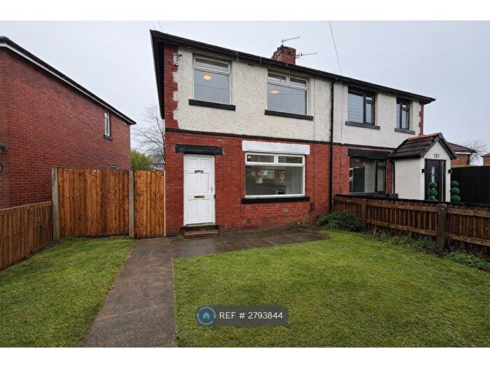 3 Bedroom Detached House To Rent In Greenfold Avenue, Bolton, BL4