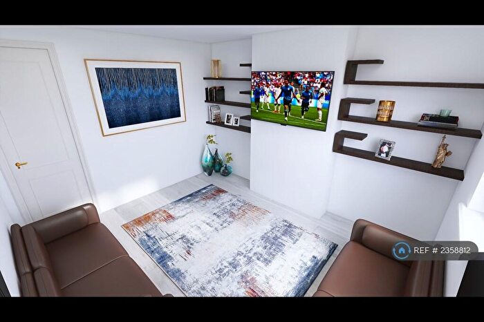 3 Bedroom Semi-Detached House To Rent In Foxglove Road, Dudley, DY1