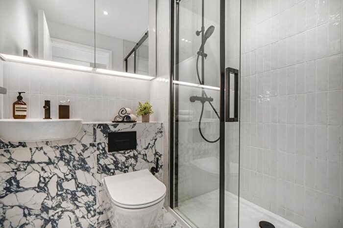 3 Bedroom Flat To Rent In Uncle, Deptford, SE8