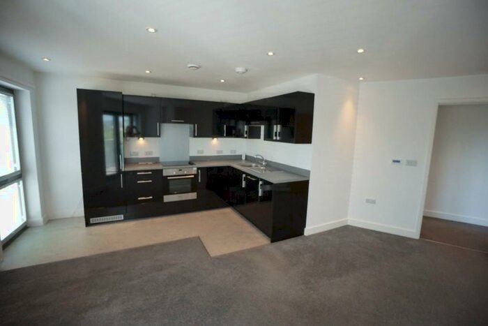 2 Bedroom Flat To Rent In Chandlers House, Gaol Ferry Steps, Bristol, BS1