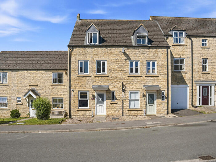 3 Bedroom Terraced House For Sale In Dale Grove, Leyburn, DL8