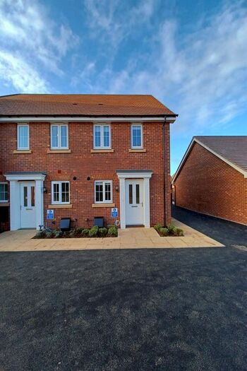 2 Bedroom End Of Terrace House To Rent In Evesham Road, Stratford-Upon-Avon, CV37