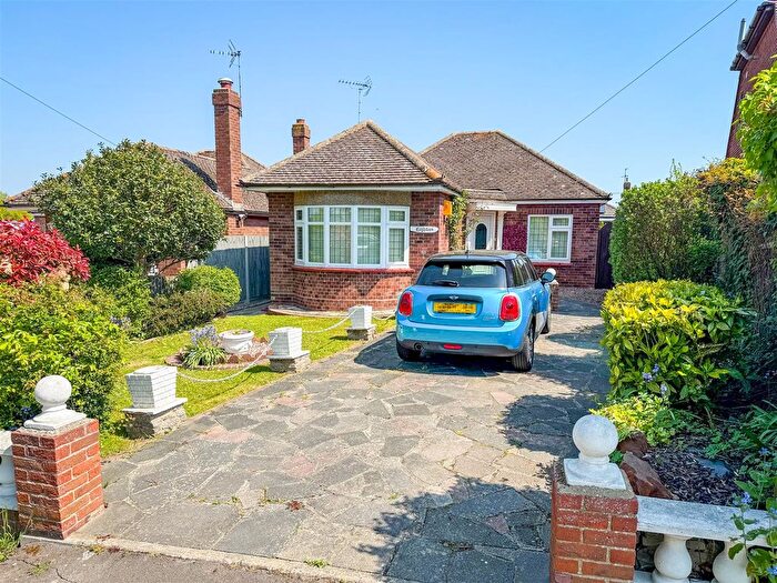 2 Bedroom Detached Bungalow For Sale In Sladburys Lane, Holland-On-Sea, Essex, CO15