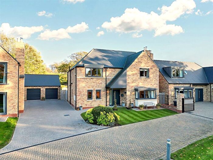 5 Bedroom Detached House For Sale In Meadowbank Close, Hurworth Place, Darlington, DL2