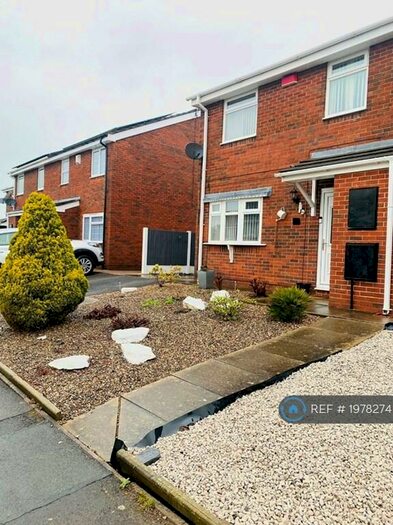 3 Bedroom Semi-Detached House To Rent In Palatine Drive, Newcastle-Under-Lyme, ST5