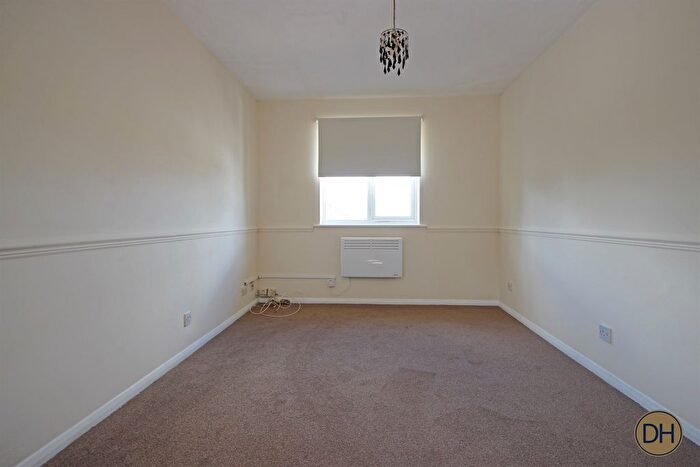 1 Bedroom Flat To Rent In Markwell Wood, CM19