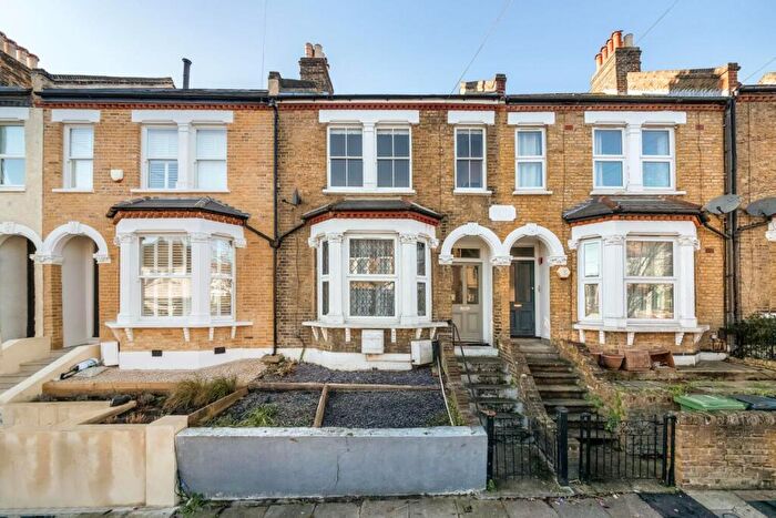 2 Bedroom Flat For Sale In Siddons Road, Forest Hill, London, SE23