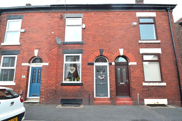 2 Bedroom Terraced House For Sale In Gorsey Fields, Droylsden, M43