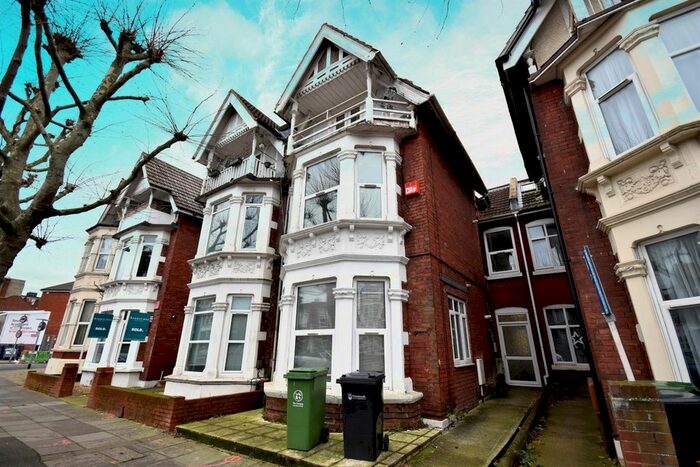 2 Bedroom Flat To Rent In London Road, Portsmouth PO2