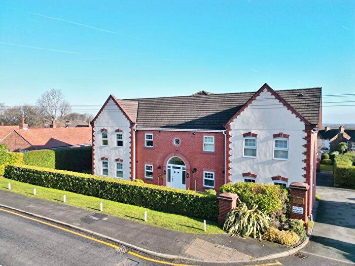 2 Bedroom Flat For Sale In Pensby Road, Heswall, Wirral, CH60