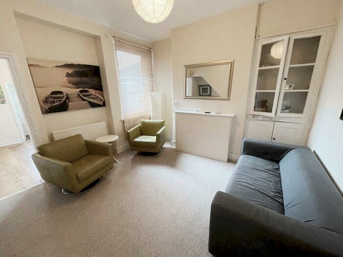 4 Bedroom House To Rent In Lisvane Street, Cathays, CF24