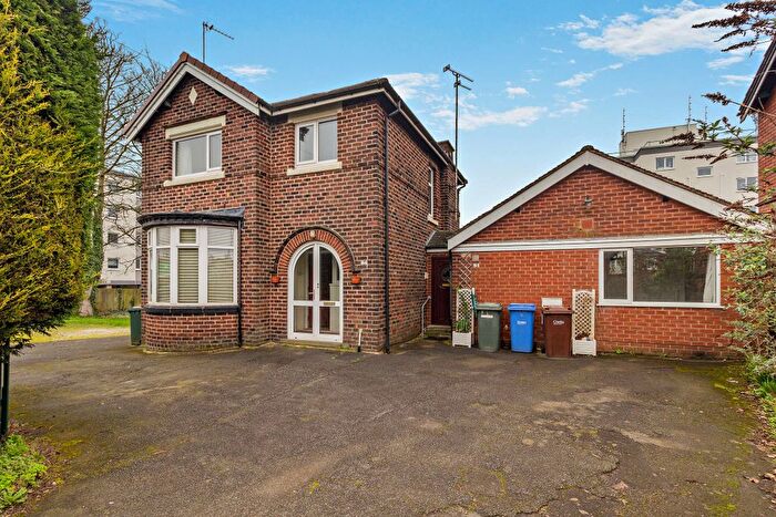 4 Bedroom Detached House For Sale In Preston Road, Chorley, PR7