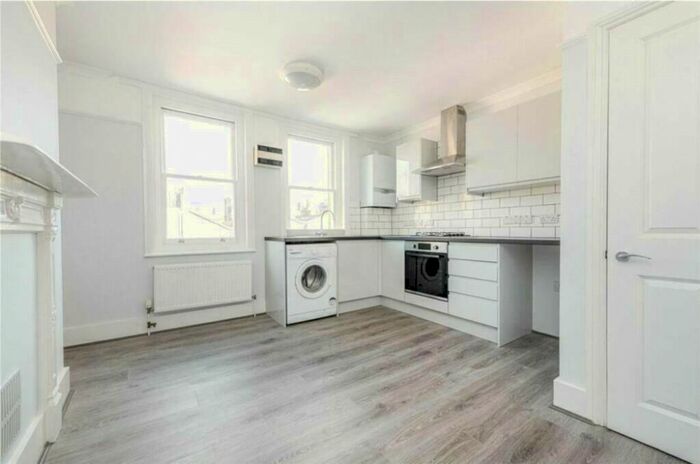 1 Bedroom Flat To Rent In Cleveland Street, London, W1T