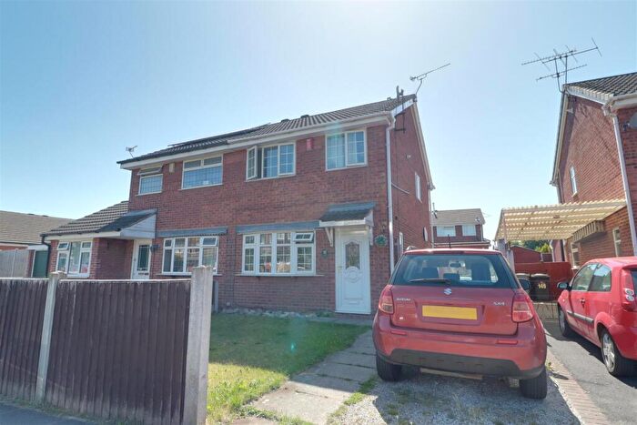 3 Bedroom Semi-Detached House For Sale In Lansdowne Road, Crewe, CW1