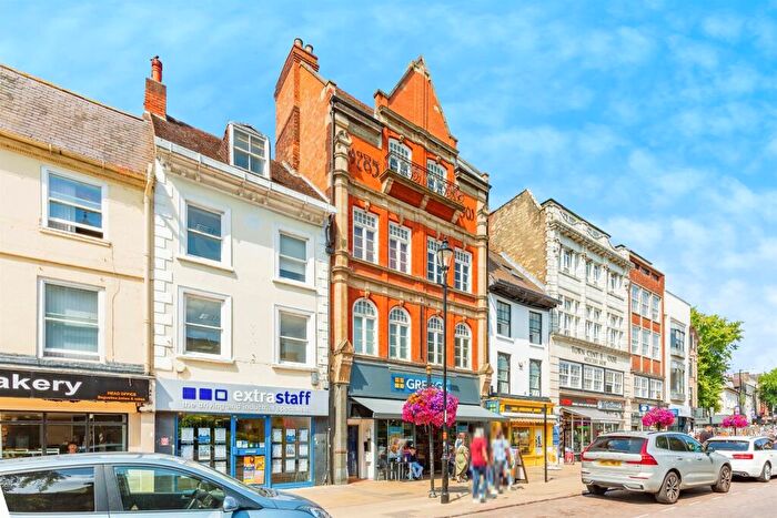 1 Bedroom Apartment To Rent In Mercers Row, Northampton, NN1