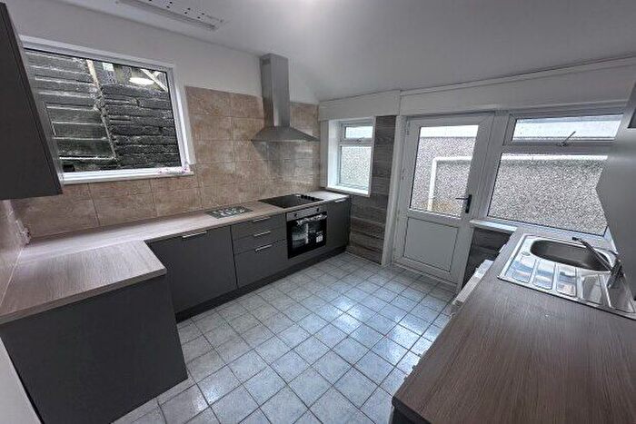 3 Bedroom Terraced House To Rent In Stanley Terrace, Swansea, SA1