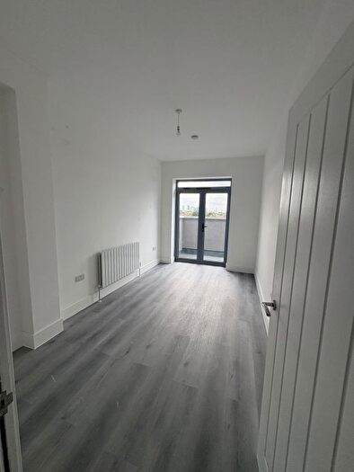 1 Bedroom Flat To Rent In London, E7