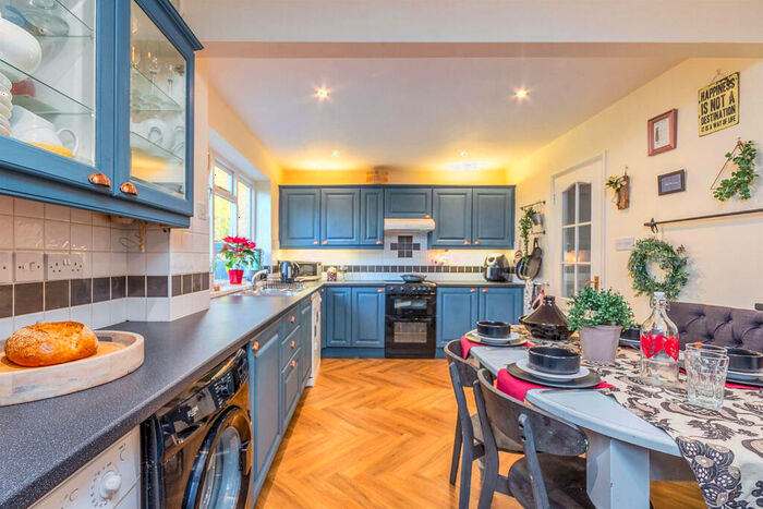 6 Bedroom Detached House For Sale In Harvesters, Tolleshunt D'arcy, Maldon, CM9