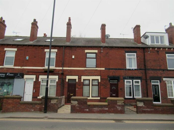 3 Bedroom Terraced House To Rent In Aberford Road, Oulton, Leeds, LS26