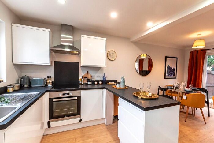 3 Bedroom Terraced House For Sale In South Mill Road, Southampton, Hampshire, SO15