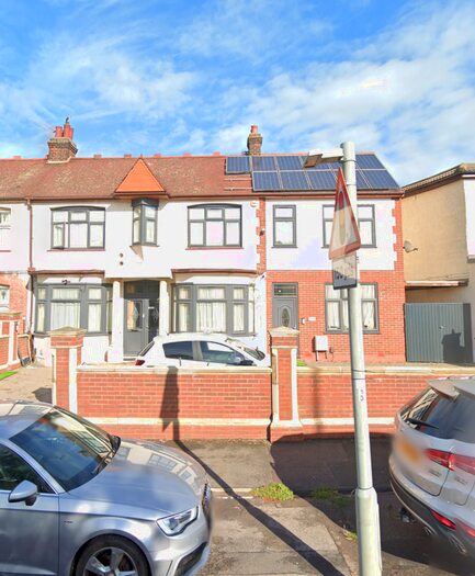 2 Bedroom Semi-Detached House To Rent In Eastern Avenue, Ilford, Essex, IG4