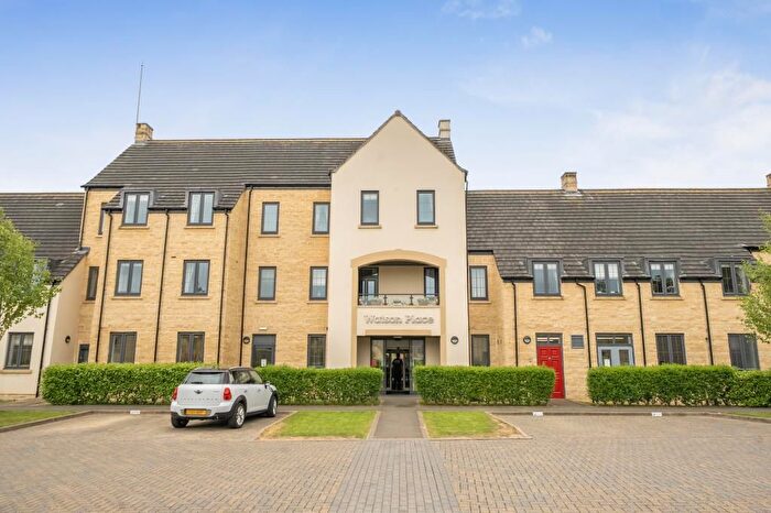 1 Bedroom Flat For Sale In Watson Place, Chipping Norton, OX7