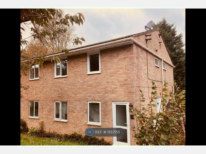 2 Bedroom Maisonette To Rent In Brackendale, Hastings, TN35