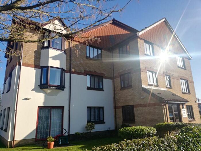 1 Bedroom Flat To Rent In St Annes Rise, Redhill, RH1