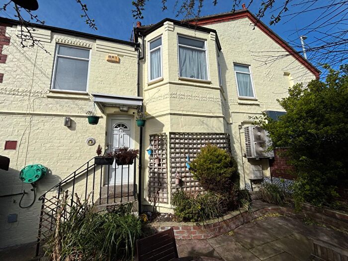 2 Bedroom Flat To Rent In College Road, Crosby, L23