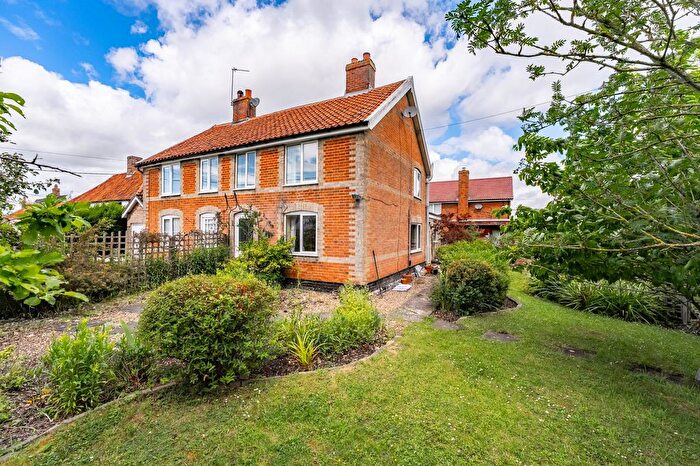 3 Bedroom Semi-Detached House For Sale In Bells Lane, Hinderclay, IP22