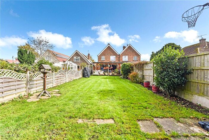 4 Bedroom Property For Sale In Whyke Road, Chichester, PO19