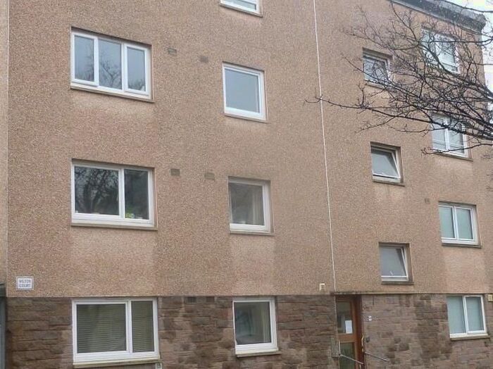 2 Bedroom Flat To Rent In Wilton Court, Glasgow West End, Two Bedroom First Floor Flat, G20