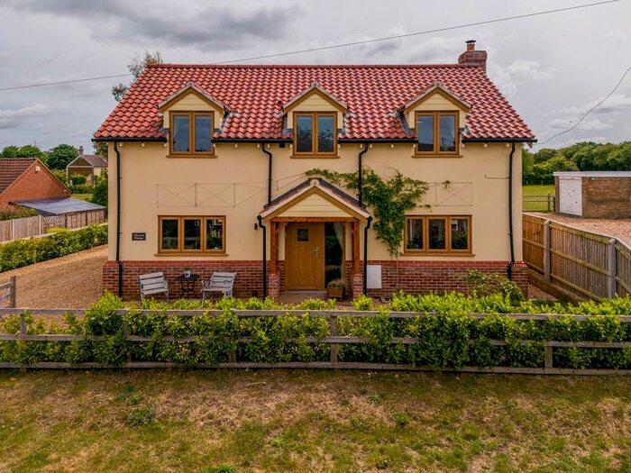 4 Bedroom Detached House For Sale In Pentney, PE32