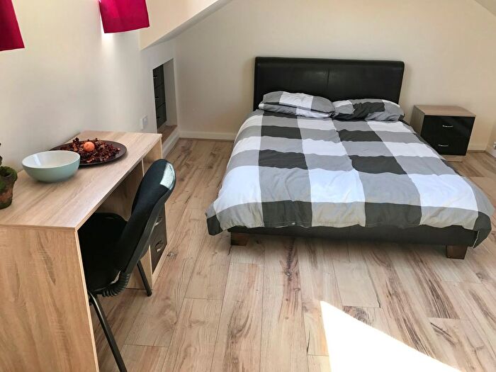 3 Bedroom Flat To Rent In Brunswick Street, Swansea, SA1