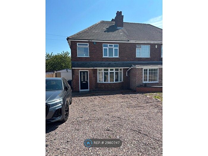 3 Bedroom Semi Detached House To Rent In Mount Pleasant Road, Swadlincote, DE11