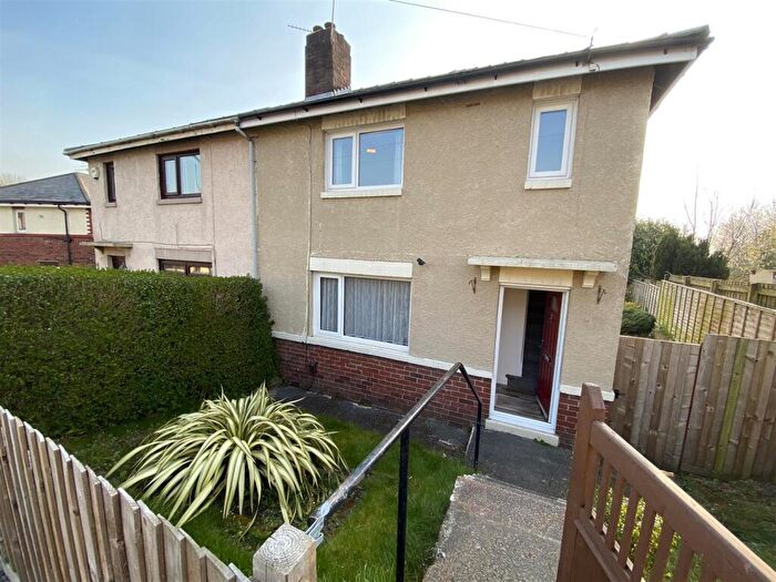 3 Bedroom Semi-Detached House To Rent In Summerville Road, Salford, M6